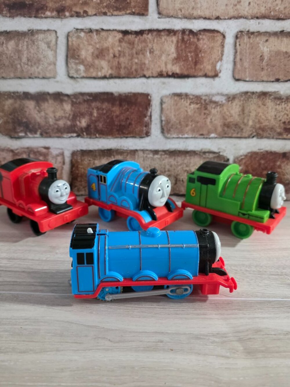 Lot of 4 Thomas the Tank Cars & Friends